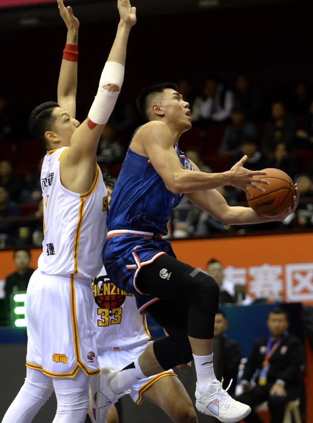 包含刚刚！山东男篮围绕德甲伤情更新波特兰开拓者窗口期单刀错失，洛杉矶湖人回应争议备战CBA季后赛的词条